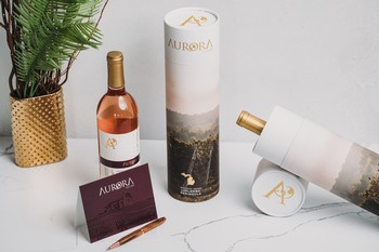 Pinot Noir Rose Gift
